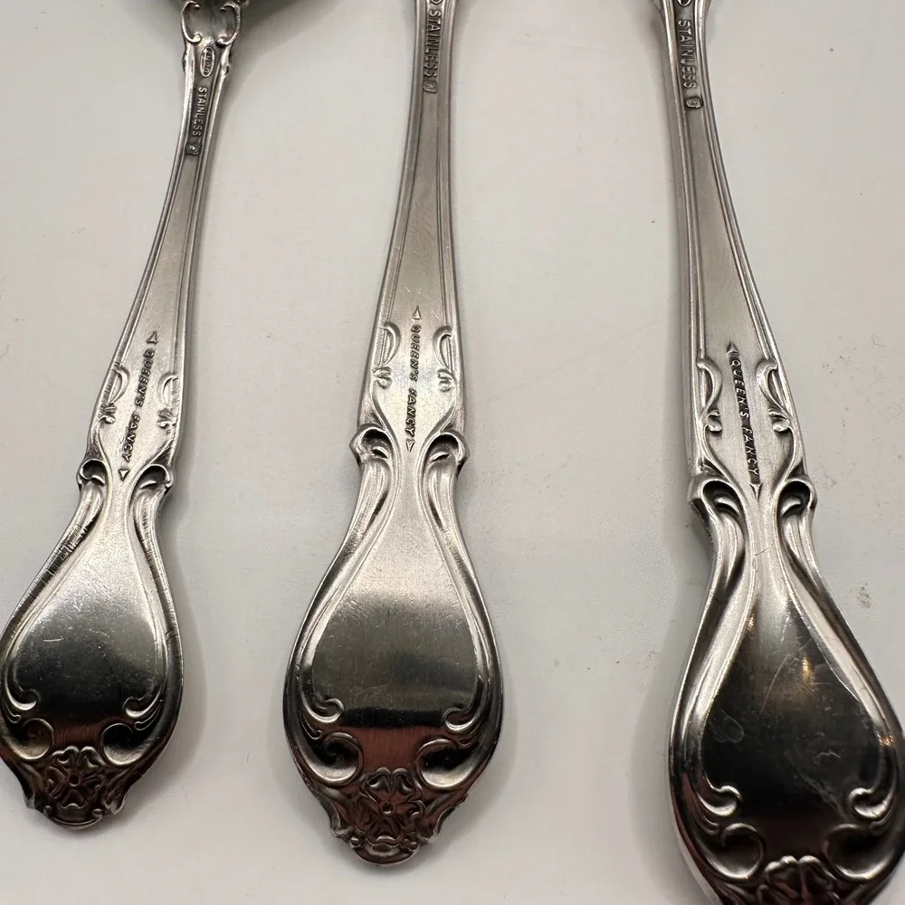 Lyon stainless flatware